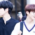 [펜타곤] 같은 사진 속