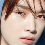 <b>성찬</b> 씨 눈 찝음....?