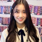 뭔가 선생님이랑 친구들한테 모두 인기많은 <b>반장재질</b>