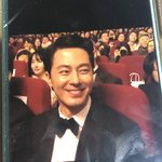 [댓글부탁해] 이 배<b>우분</b> 이름 알려주라 유명하신 분인데ㅠㅠ