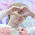 봄 햇살 느껴지는 <b>따스</b>한 男돌