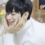 주연 이 <b>사진</b> <b>봄</b>?