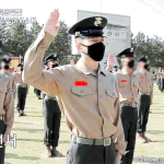 [인피니트] ㅋㅋ잘 보다가 마스크가 <b>검정</b>이라서