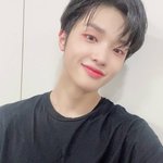 손<b>동표</b> 벌써 20살이야..?