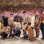 [세븐틴] 도대체 이 <b>의상</b>은 뭘 나타낼려고 할걸까...