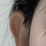 [댓글부탁해] 나 <b>얼굴색</b>이랑 귀색 많이 다름?
