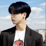 [스키즈] <b>유튜브</b>로 한창 듣고 있는데