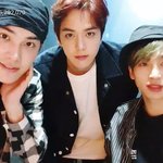 이ㄱㅓ 맨 오른쪽 누구야