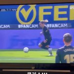 [BTOB] 이민혁 축구 볼 때 인스타스토리 올리는 거