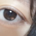 셀카찍엇는데 <b>눈동자색</b> 개이쁘게나옴