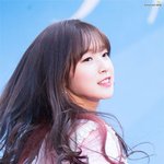 '<b>새침</b>한 소녀' 같은 걸그룹 멤버