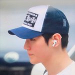 [NCT즌] 툥 <b>머리</b> <b>커트</b>하고 흑발함