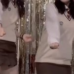 [댓글부탁해] 이거 무슨 <b>학교</b> 교복인지 아는 <b>사람</b>