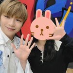 [강<b>다니엘</b>] 기자님들 인별 셀카