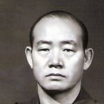 지금부터 10대 판에 계엄령을 <b>선포</b>한다