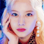 <b>은은</b>한 꽃향기만 머무를 女돌