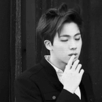 김석진 <b>젖살</b> 빠지기 전 졸귀다