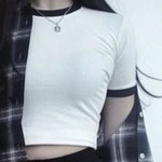 <b>이런</b> <b>옷</b> 뭐라 쳐야 나올까