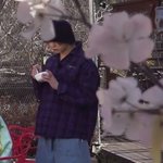 [방탄소년단] 또 <b>구석</b>에서 하염없이