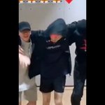 [NCT즌] 아니 이마크 <b>다리</b> 무슨 일이야