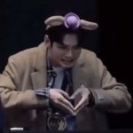 근데 옹성우 깨물하트 좀