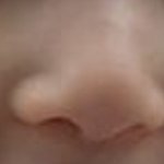 나 애기<b>때</b>에 비해서 <b>코</b> 예쁘게 큼