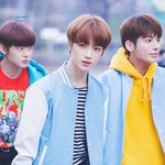 [TXT] 와 데뷔초때 범규보는데