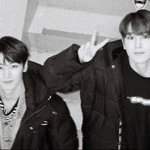 [더보이즈] 오른쪽이랑 사귀면서