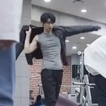 [더보이즈] 옆집시끄러워서 <b>문두</b>드렸는데