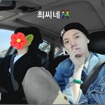 카페 손님 후기에 <b>박제</b>된 남돌