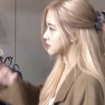 <b>로제</b> 얼굴형