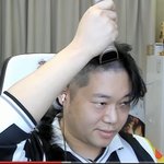 한강<b>실종</b>대학생 아버지, "좋아했던 감스트 방송 24시간 틀어주고...