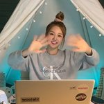 똥머리 <b>희한</b>하게 묶는다ㅋㅋㅋ