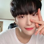 에이티즈 얘 왜 <b>안</b><b>뜸</b>?