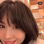 <b>모모</b> 실물이 글케 청순하다며