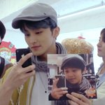 [NCT즌] 마크 이목구비 똑같은데 얼굴만 <b>갸름</b>해진거 왜이렇게