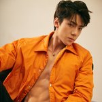 세훈 얼굴에 상처? <b>자국</b> 있잖아