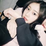 여<b>돌중</b>에서도 셀카 잘찍는다는 강혜원 셀카 짤털이