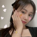 <b>이</b> 여<b>돌</b> 얼굴만 보면 몇살처럼 보임?