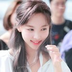 트와이스 멤버들이 쓴다는 향수들