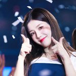 <b>새침</b>한 매력 비주얼의 女돌