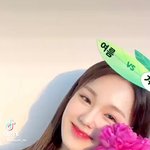 생긴 거 진짜 <b>청초</b>하게 생겼다