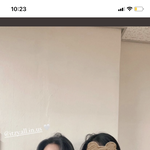 <b>신유</b>나 졸업사진 찍음