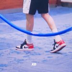 [더보이즈] 재현이가 신고 있는 <b>조던</b> 정확한 이름 아는 더비 있나....