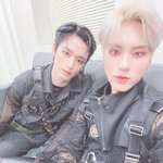 스노우 제발 지웠으면 하는 남돌 셀카들....