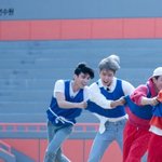 슾구 <b>꼬리</b>잡기 진짜 재밌었나봐 ㅋㅋㅋㅋ