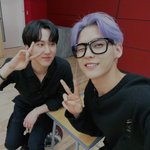 [스키즈] ㅁㅊ 돼끼 <b>눈빛</b> 뭐야?????????