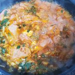 <b>얼큰</b>한 부대찌개에 만두가 퐁당~!