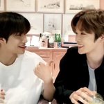 [NCT즌] 정성찬이 김정우 대하는 <b>연륜</b>이 남다른게ㅋㅋ