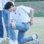 유태양은 그냥 <b>몸</b> <b>선</b> 자체가 예쁜 듯